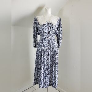 80s 90s Vintage Karin Stevens Floral Midi Dress with Flat Collar